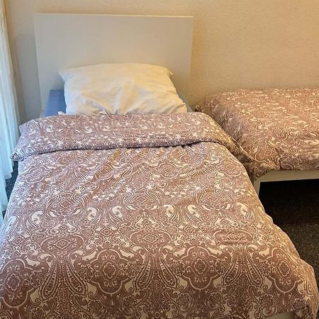One Room Apartment In Bergisch Gladbach Eksteriør billede