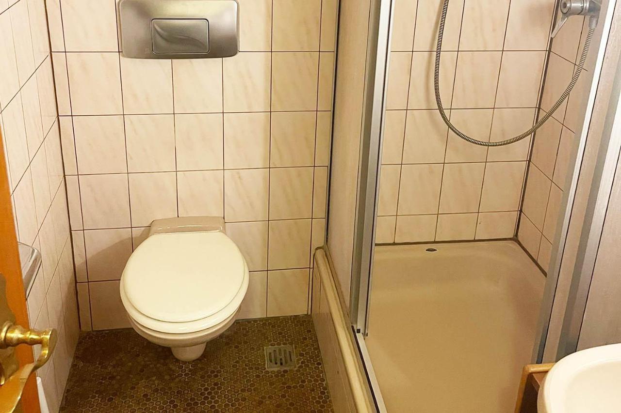 One Room Apartment In Bergisch Gladbach Eksteriør billede