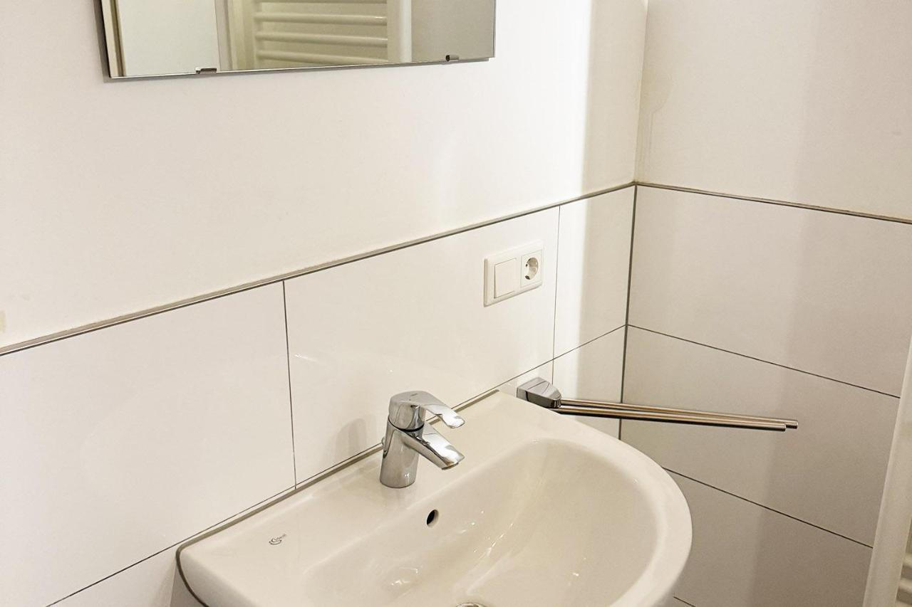 One Room Apartment In Bergisch Gladbach Eksteriør billede